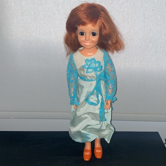 Beautiful Crissy Doll - Picture 2 of 8